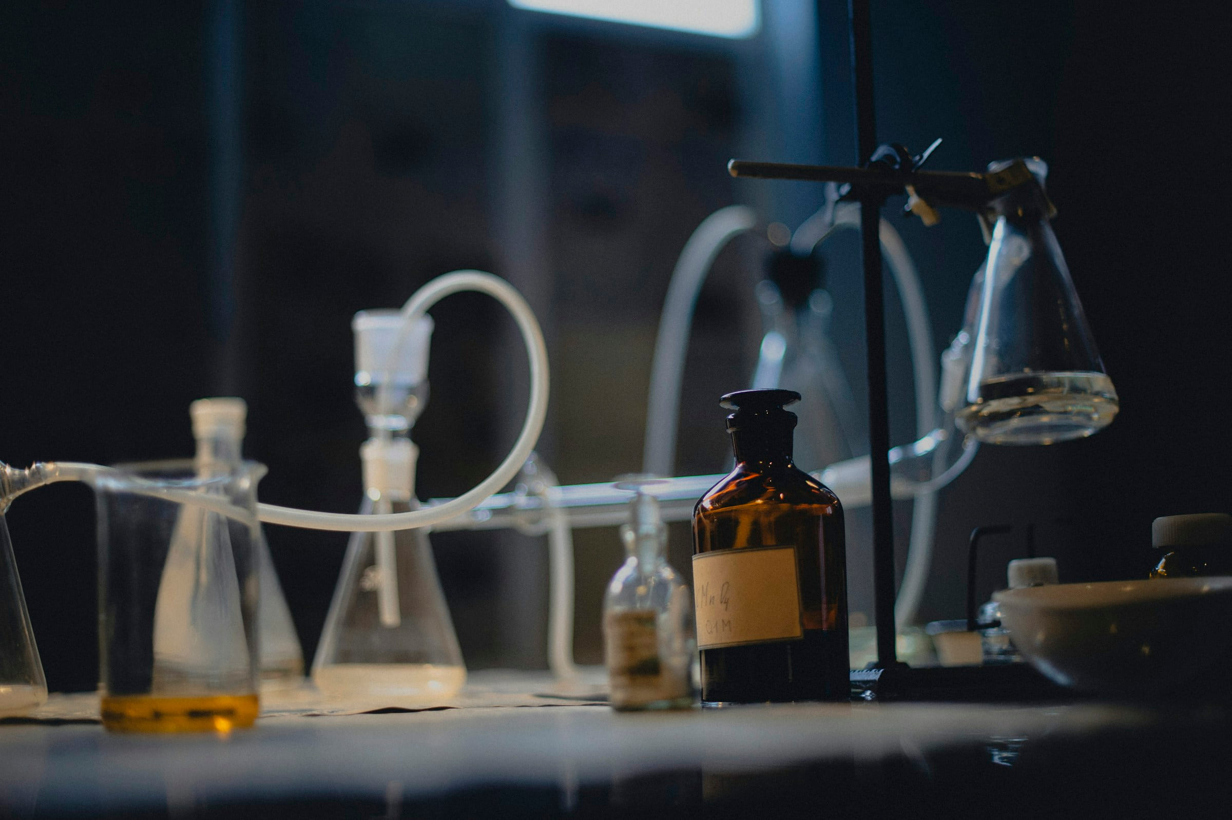 Clean laboratory workspace